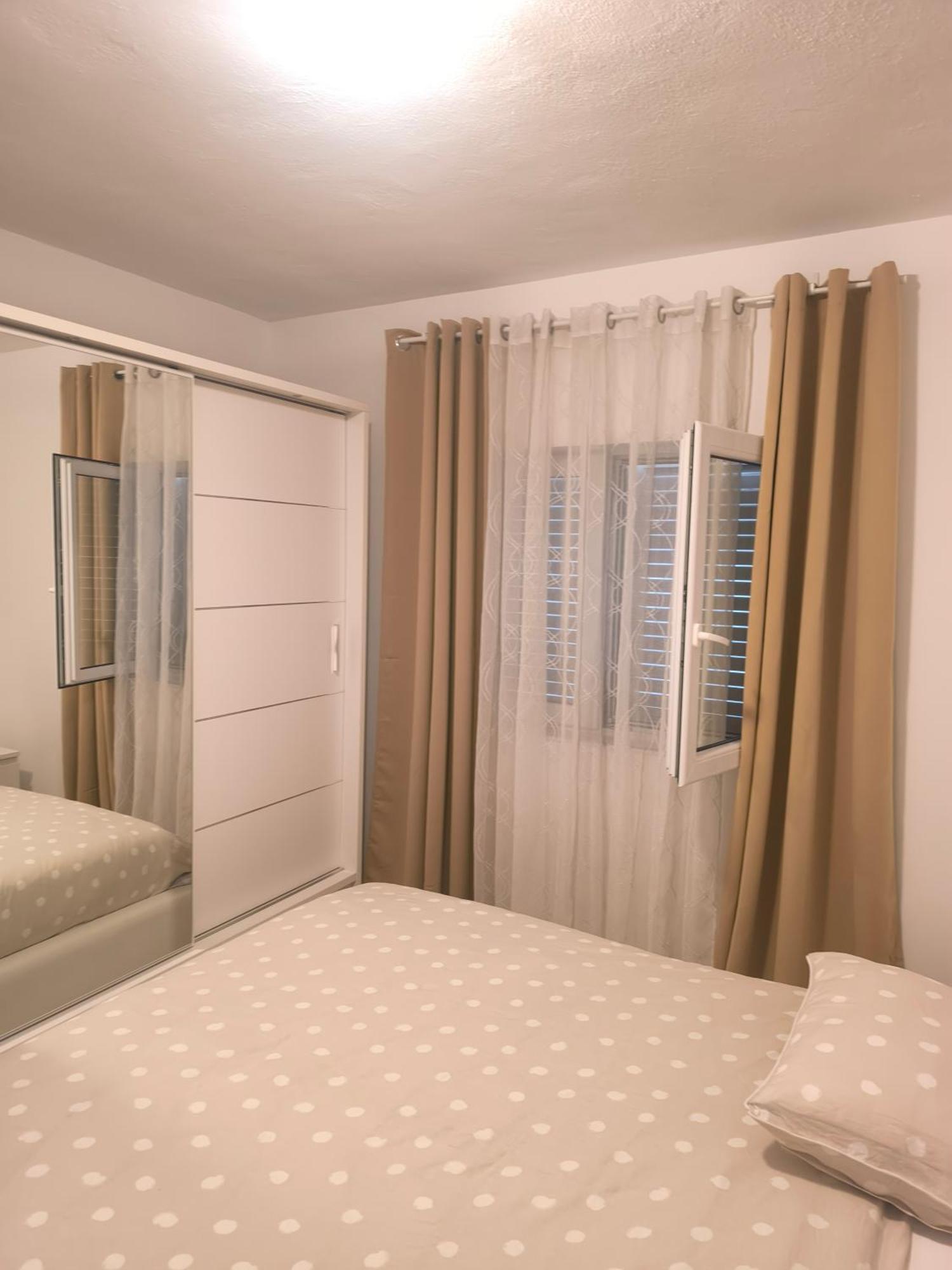 Apartman Rex Svinisce Chambre photo